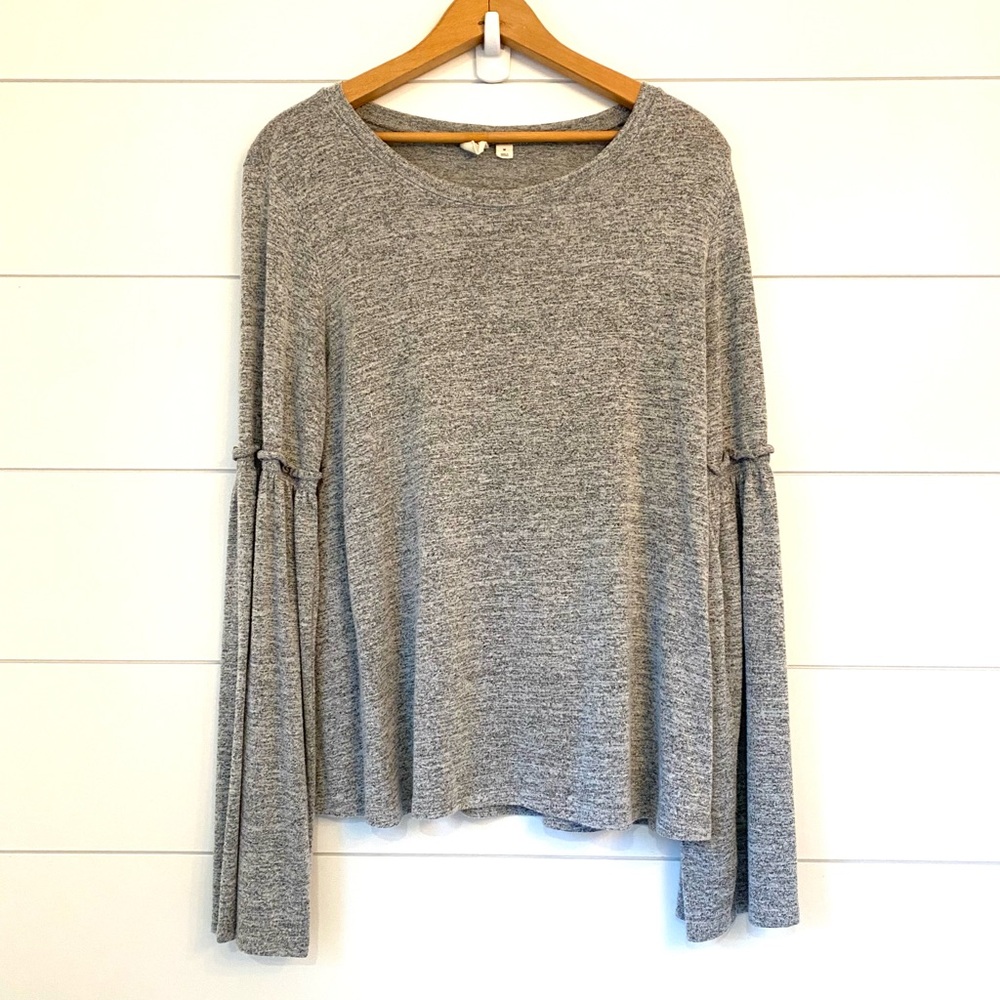 **2 for $15** GAP top (size Medium)